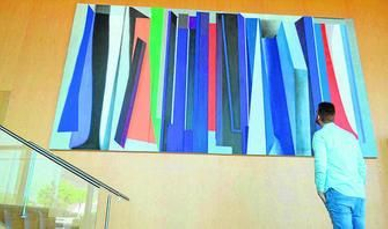 Una nueva decoración con obras de Jesús De Haro para el Paraninfo