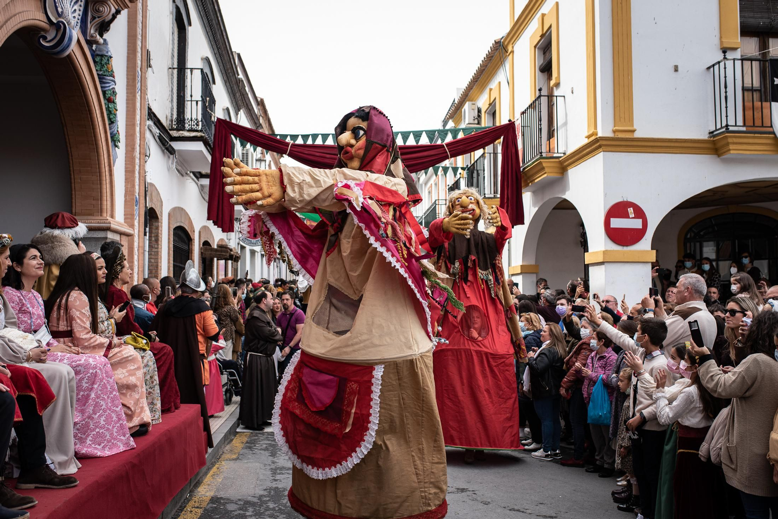Imágenes del desfile de la Feria del Descubrimiento de Palos de la Frontera