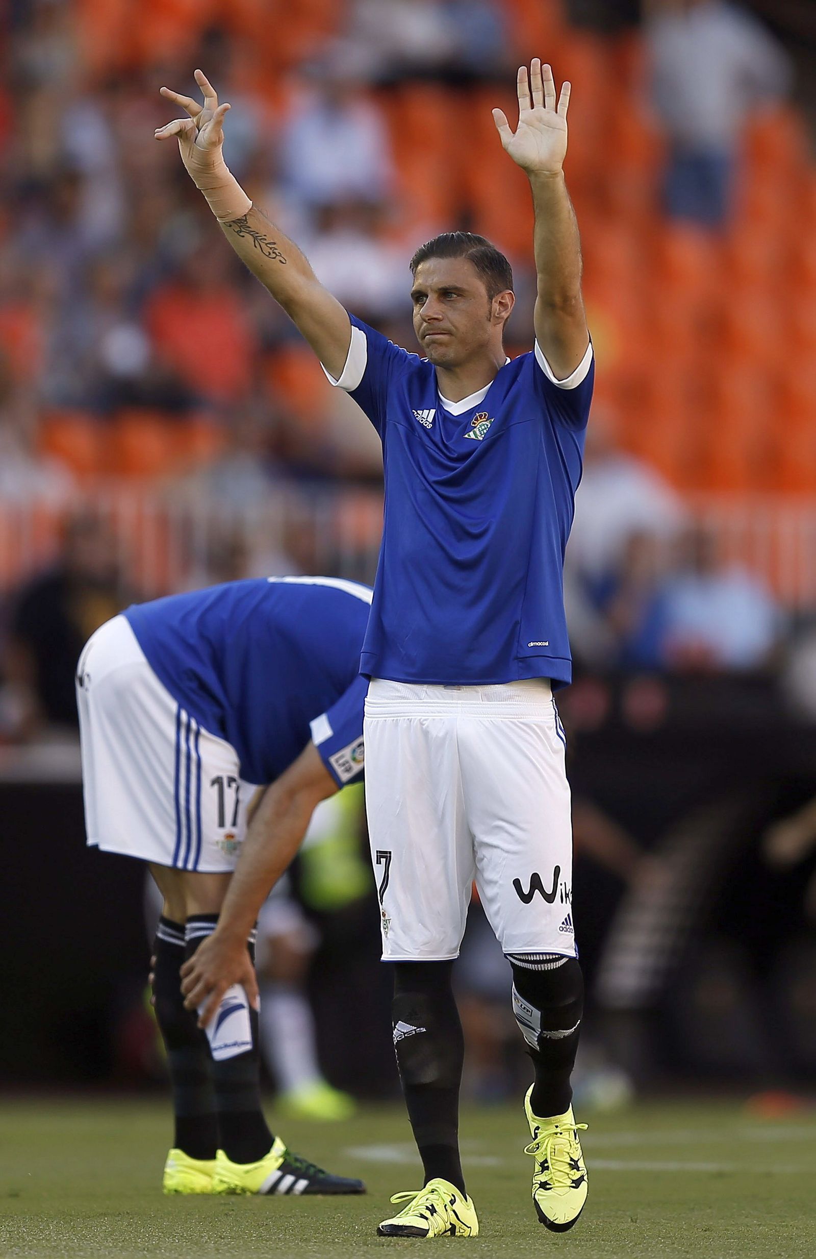 Joaquín con la camiseta azul de la temporada 2015/16