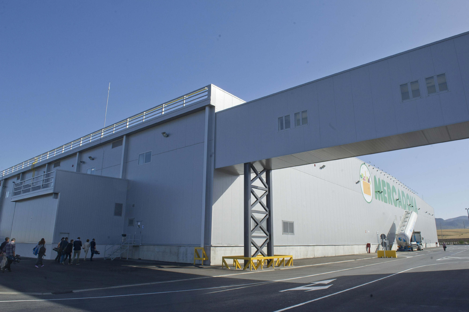 Bloque logístico de Mercadona en Guadix