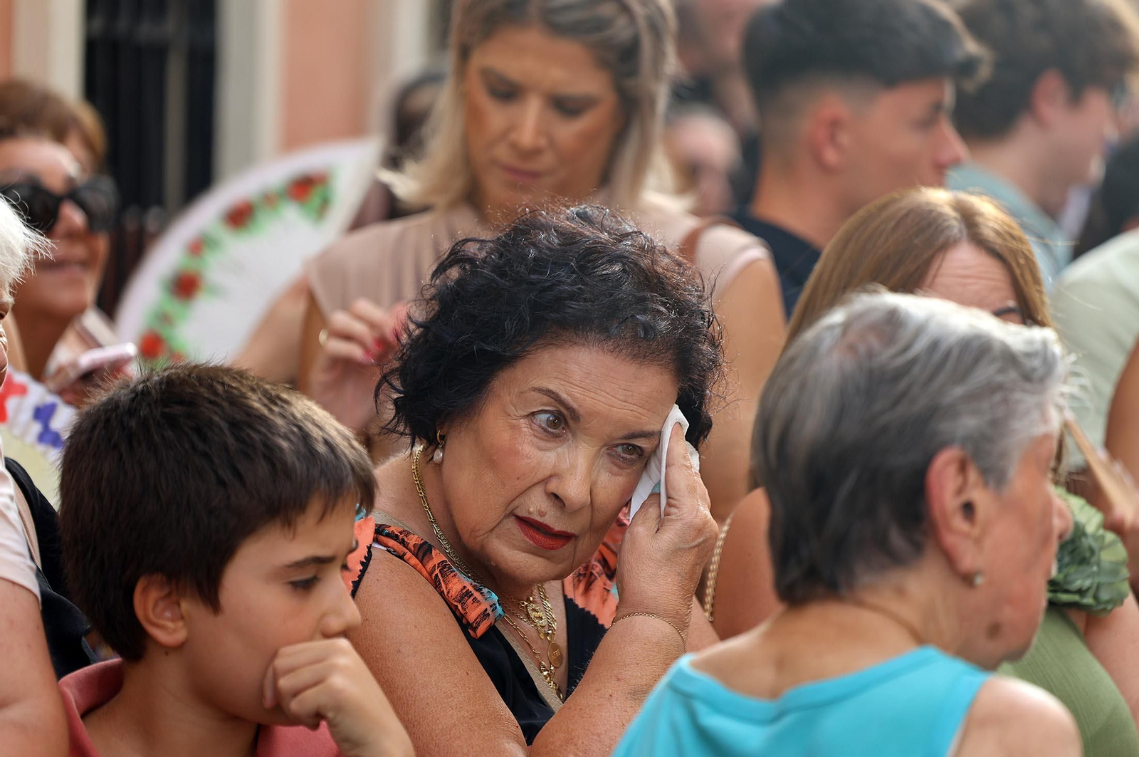 Imágenes de la procesión extraordinaria de la Virgen de la Esperanza por las calles de Huelva