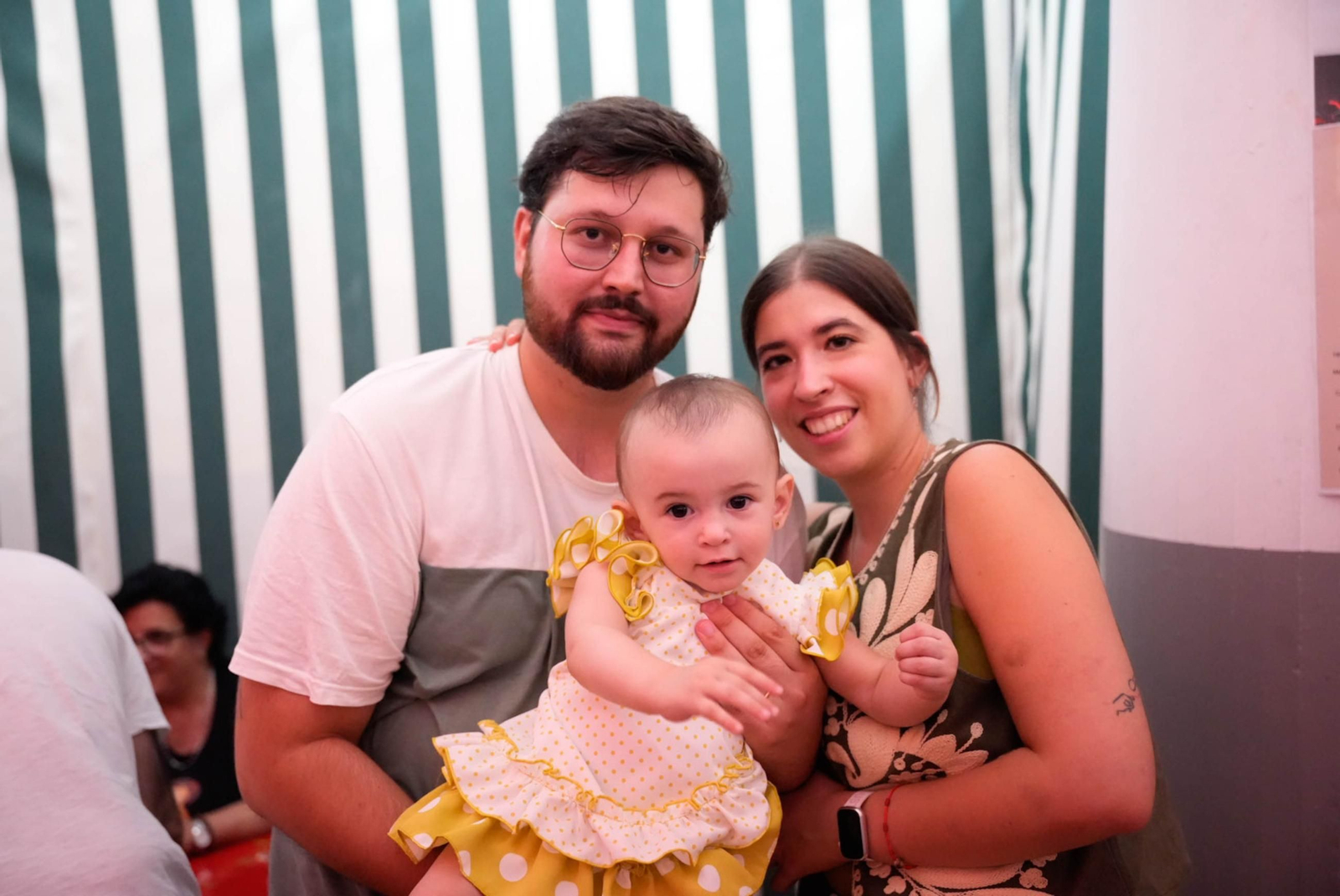 Los almerienses disfrutan del martes en la Feria del Mediodía