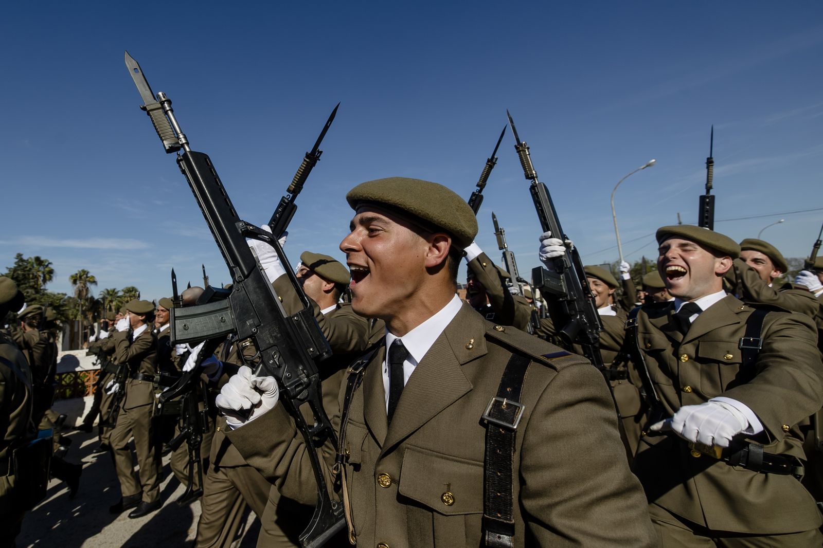 Las imágenes de la multitudinaria Jura de Bandera en Camposoto