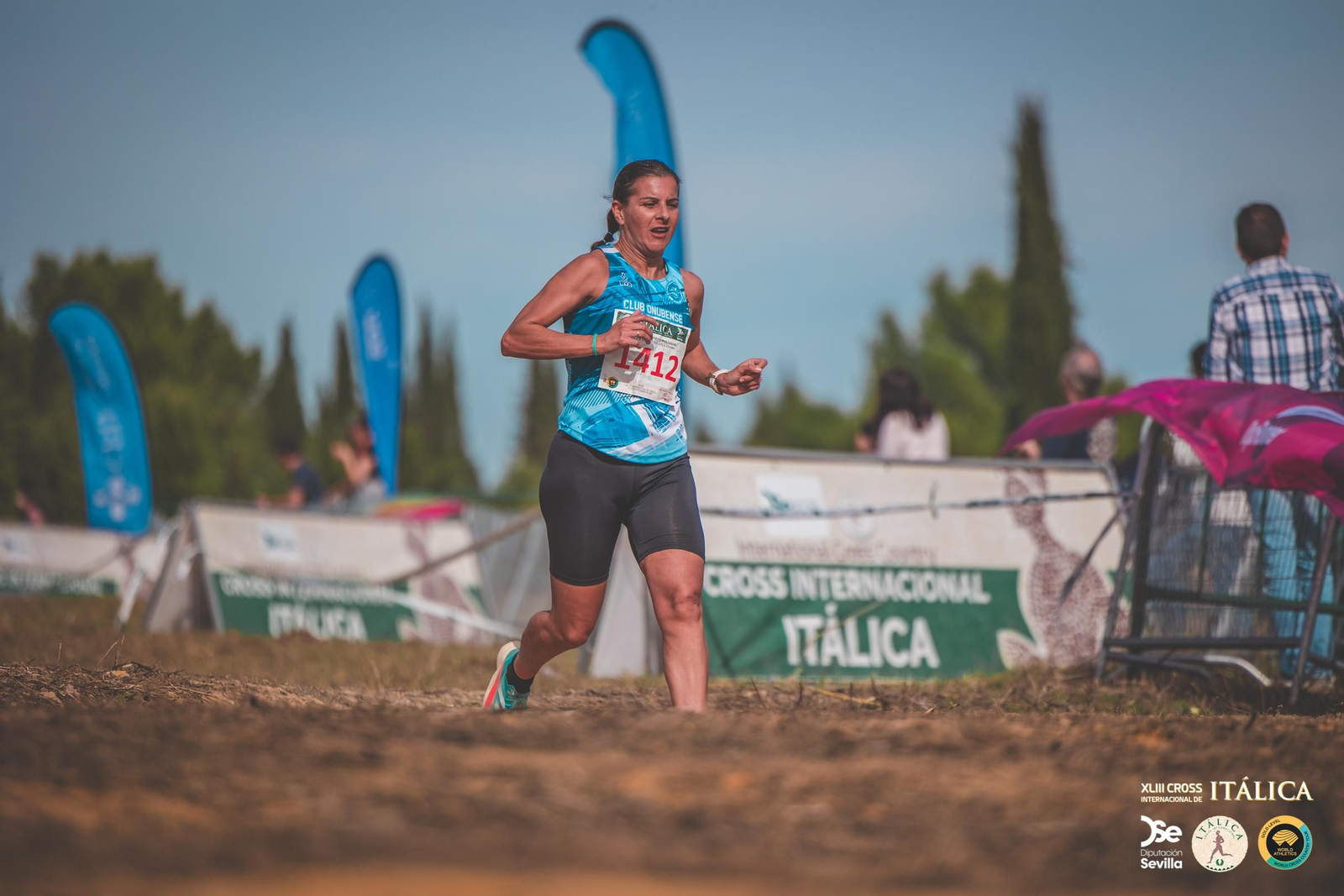 Búscate en las fotos del Cross de Itálica 2025 | 1