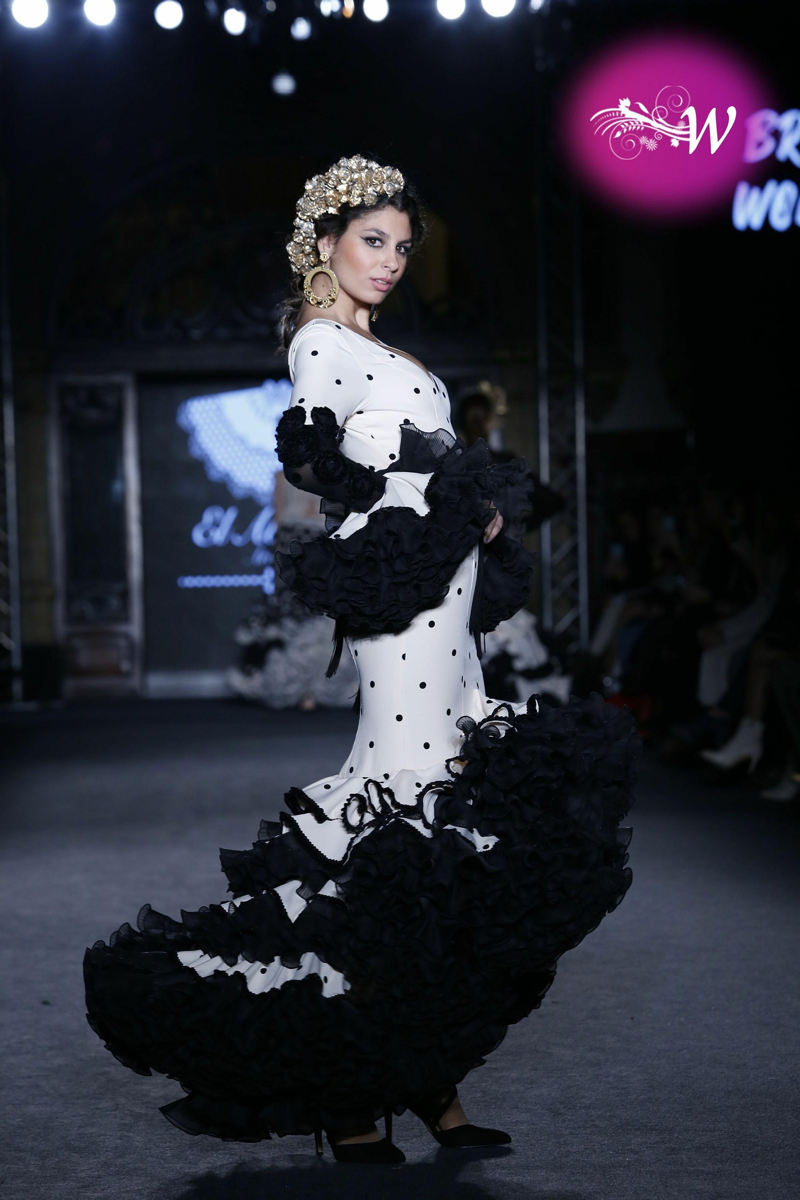 El abanico artesanía expone su colección 2020 en un desfile en We Love Flamenco, todas las fotos