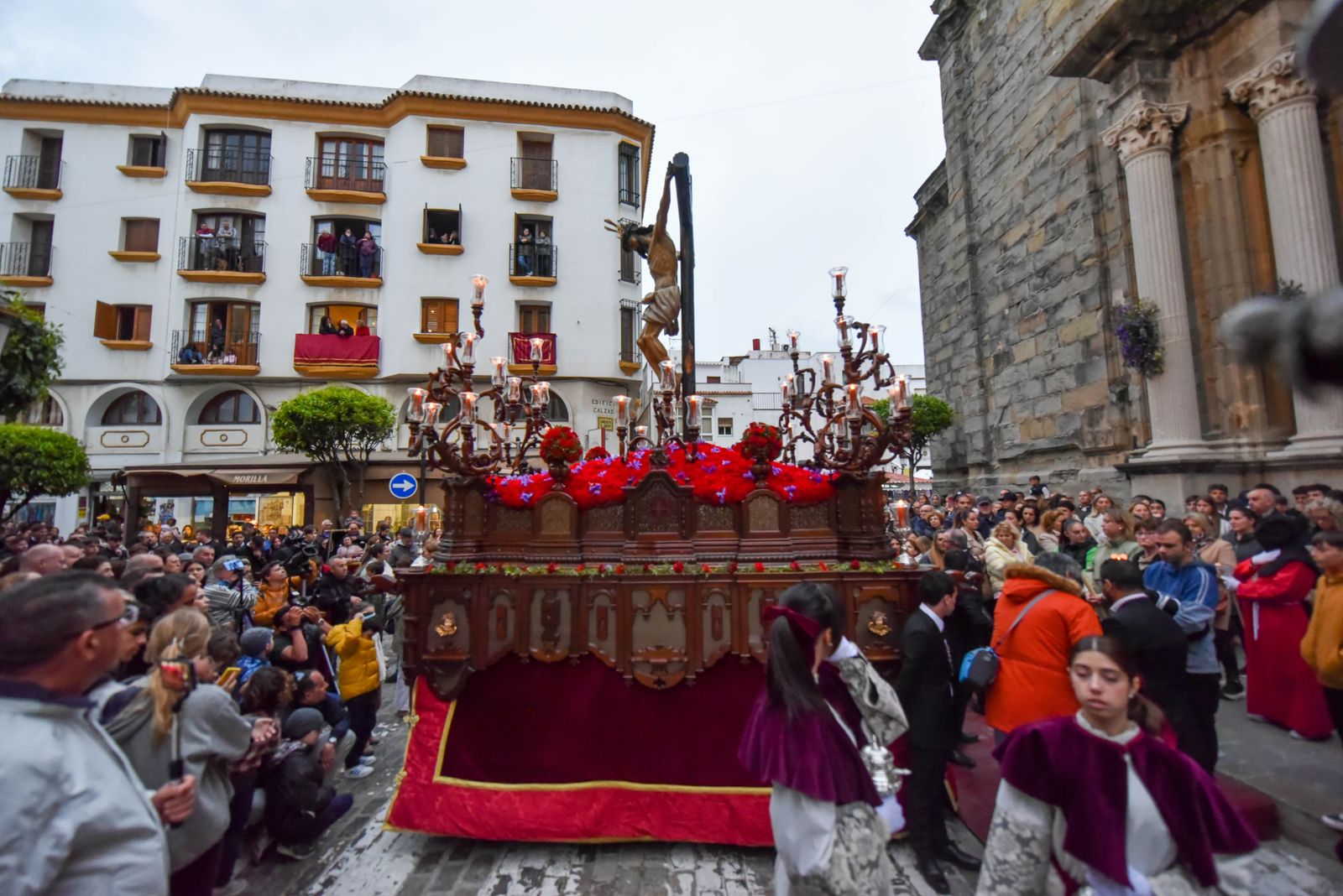 Fotos del Martes Santo en Tarifa: Santisimo Cristo de la Salud y Nuestra Señora de los Dolores