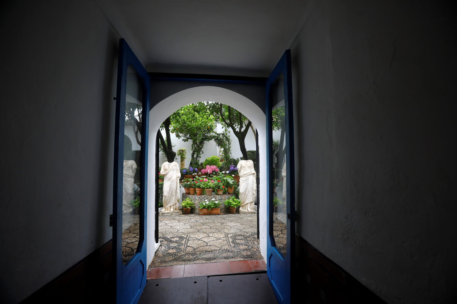 Los patios de Córdoba de la ruta Judería-San Francisco, en imágenes