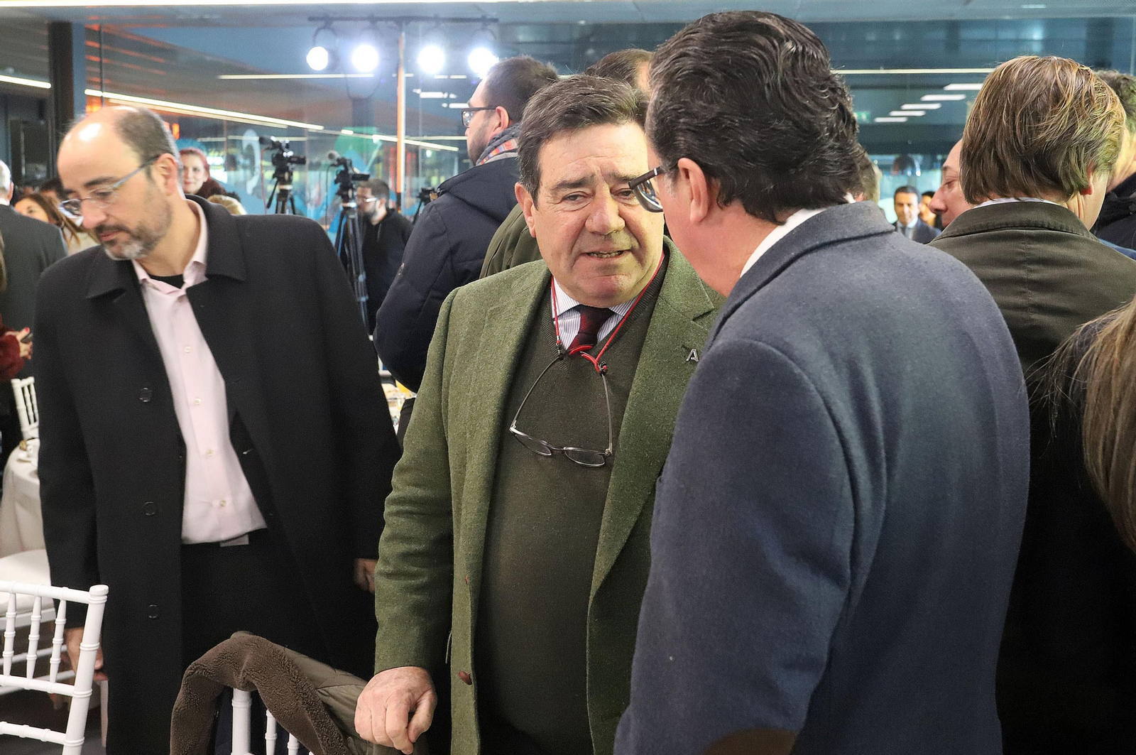 Imágenes del desayuno-coloquio con Antonio Sanz en el Foro Joly Andalucía celebrado en la Lonja de la Innovación del Puerto de Huelva