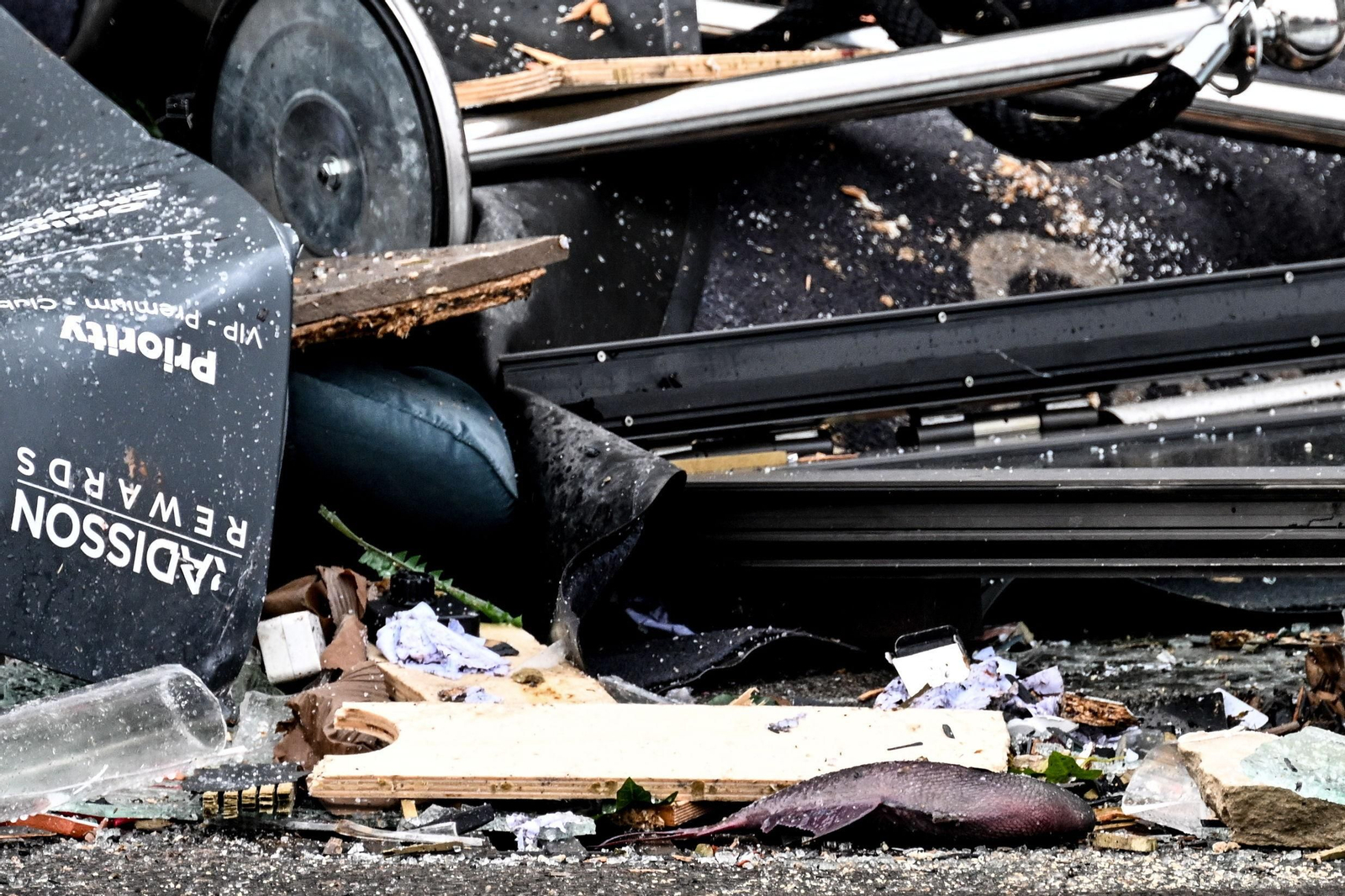 Las fotos del reventón del Aquadom en Berlín