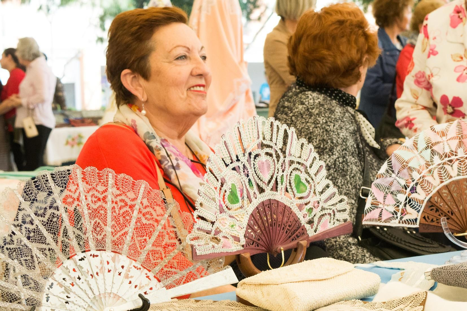 Diferentes creaciones de uno de los talleres de la edición pasada de Cultura en los Barrios.