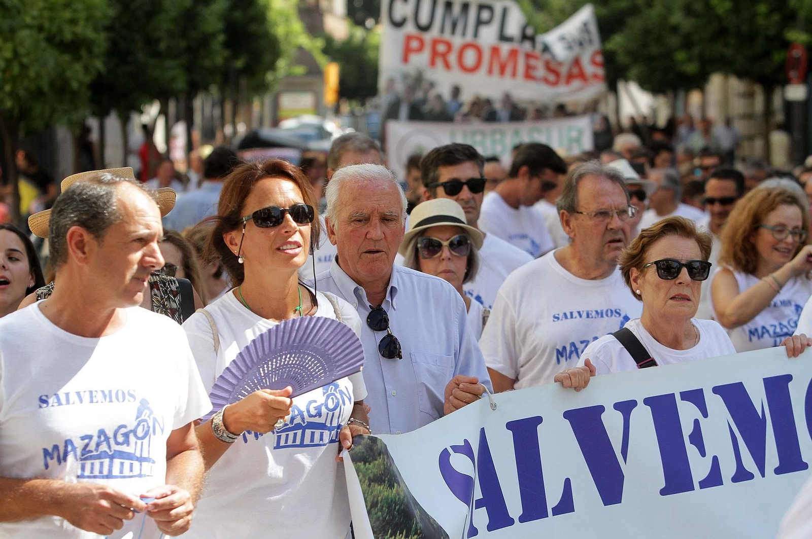 Imágenes de la manifestación "Salvemos las Playas de Huelva"