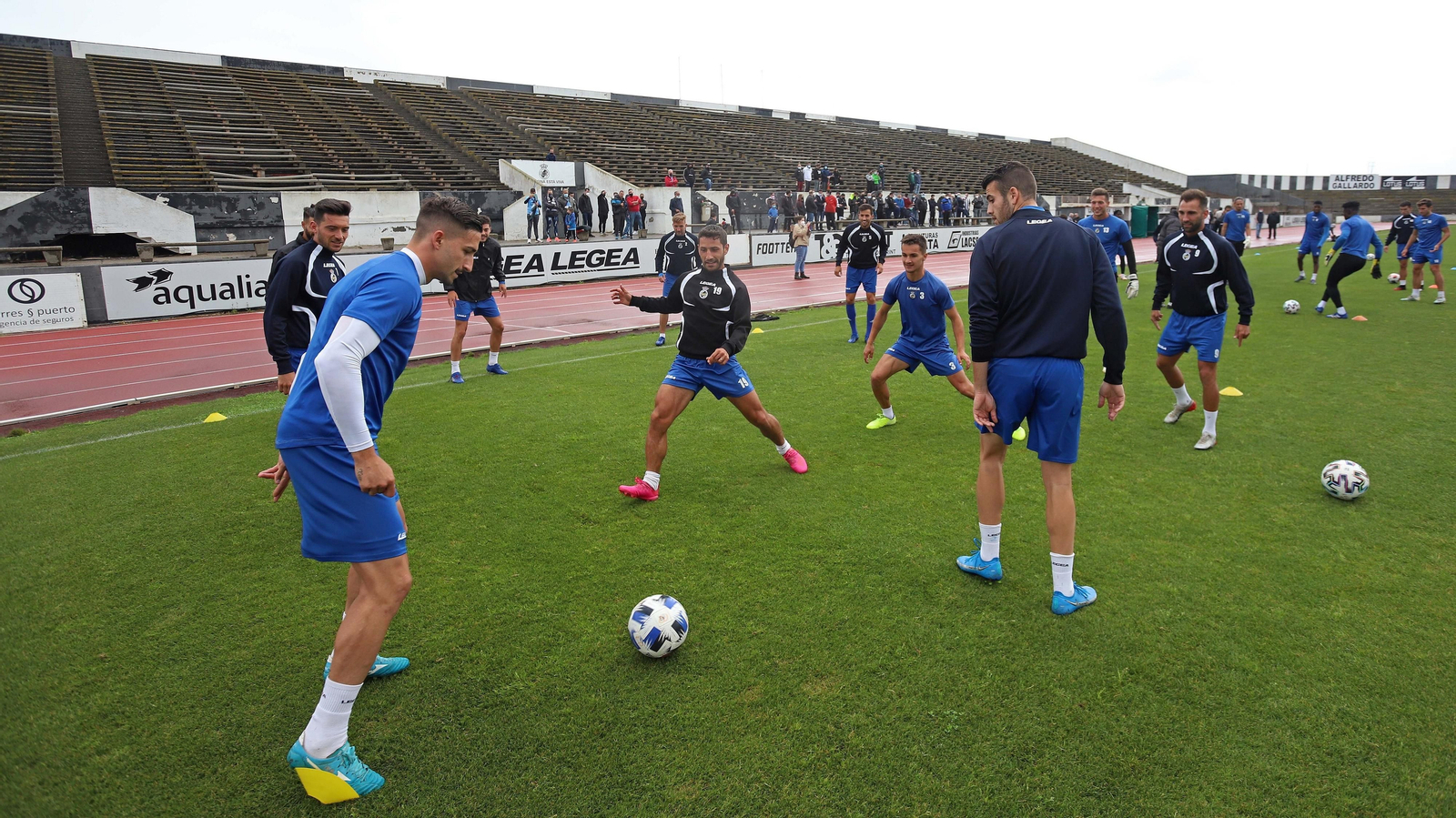 Fotos del entrenamiento a puerta abierta de la Balona