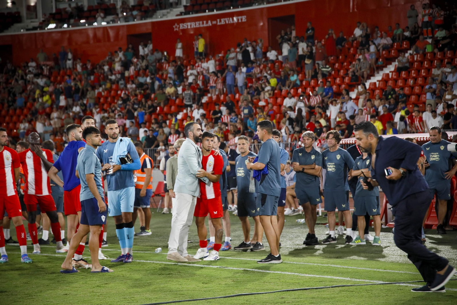 Imágenes del UD Almería-Al-Nassr, Memorial Juan Rojas