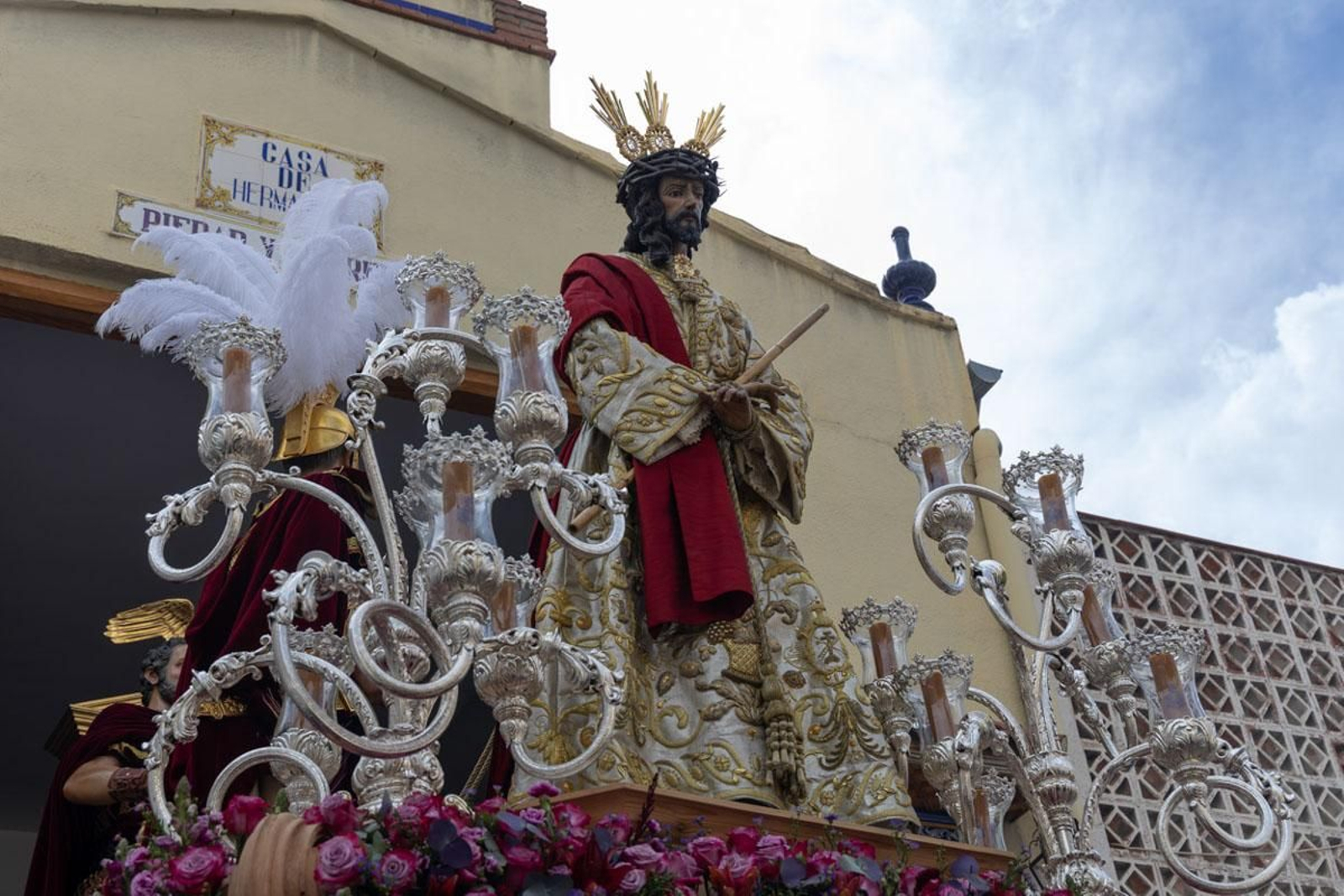 Los jiennenses arropan a las tres cofradías de la tarde en un Domingo de Ramos más caluroso de lo esperado (I)