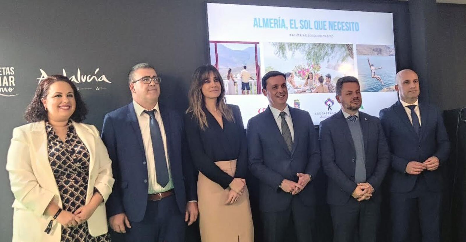 La periodista almeriense Isabel Jiménez es la imagen de Carboneras