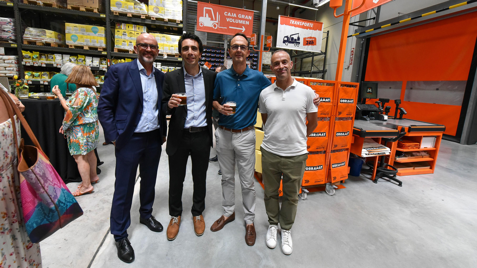 Las fotos de la inauguración de Obramat en Palmones