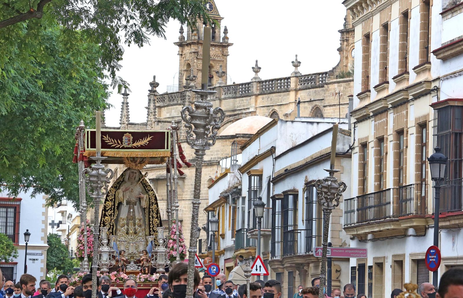 Salida procesional de la Virgen de los Dolores