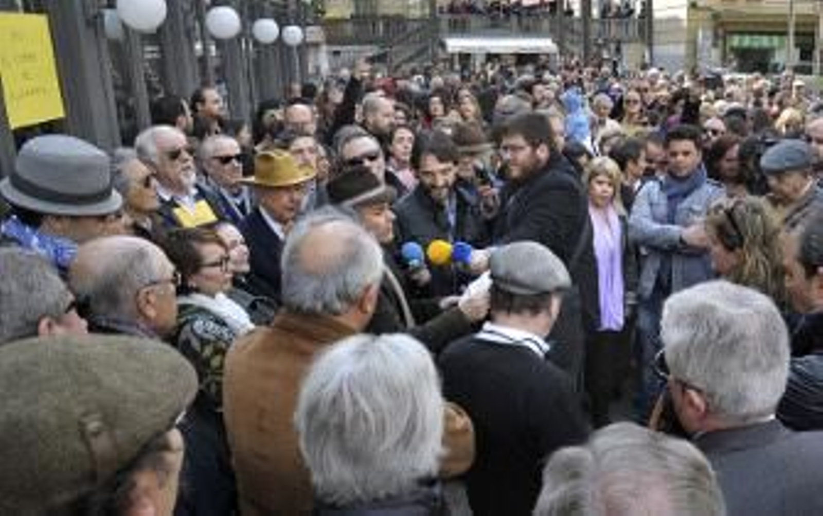 "No al cierre del Villamarta"