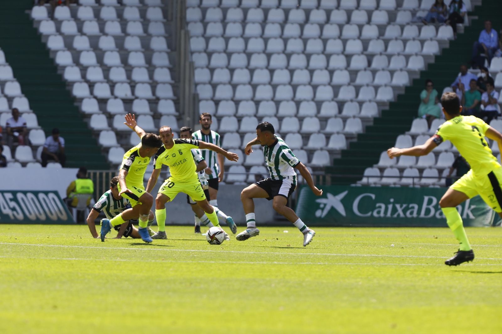 La victoria del Córdoba CF ante el Ceuta, en imágenes