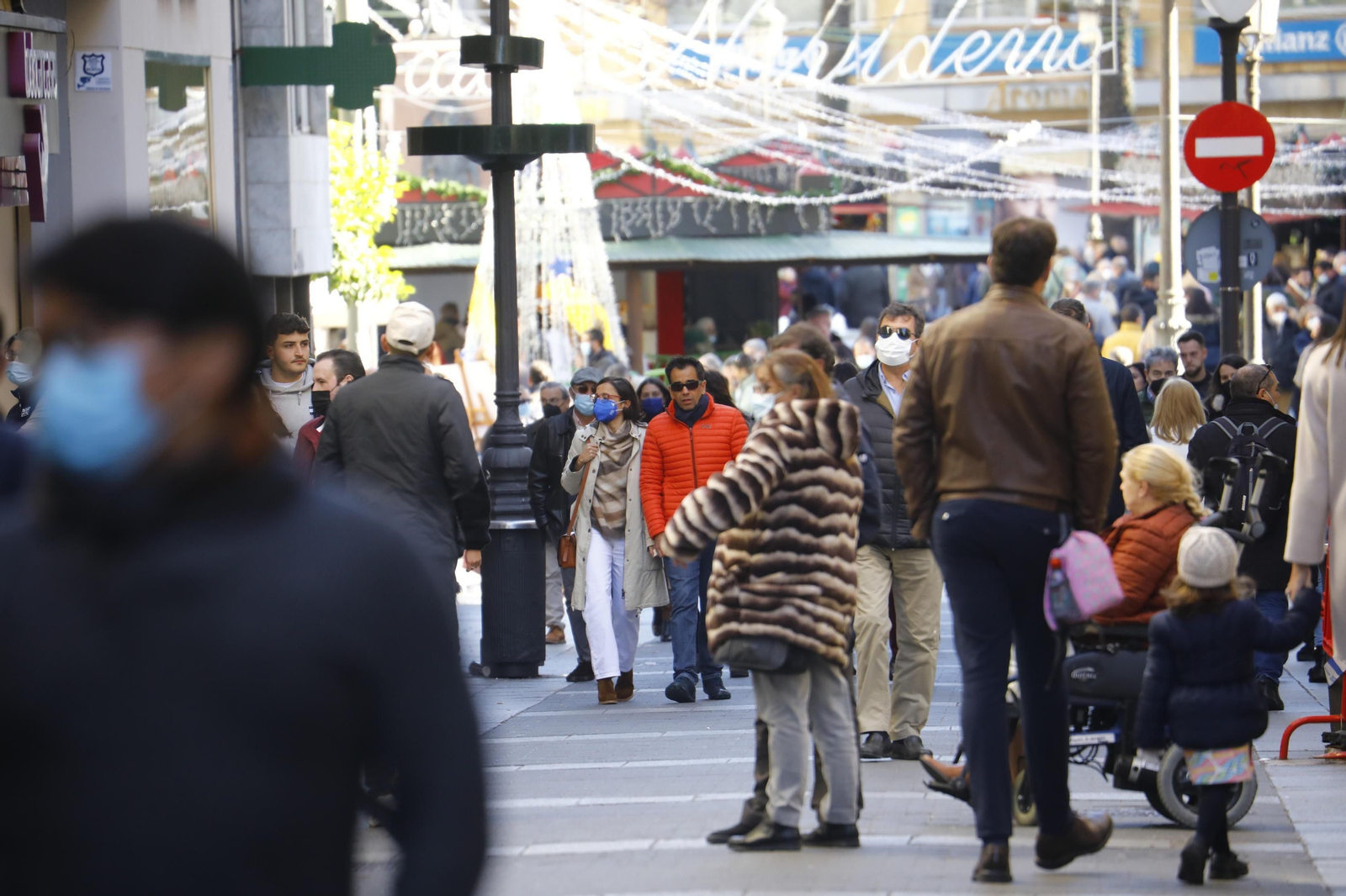 Arranca la jornada de compras navideñas en Córdoba, en imágenes