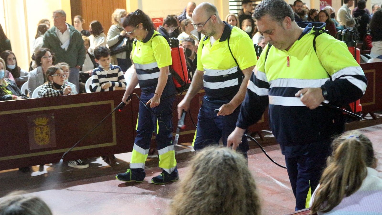 Dispositivo especial de limpieza en Semana Santa