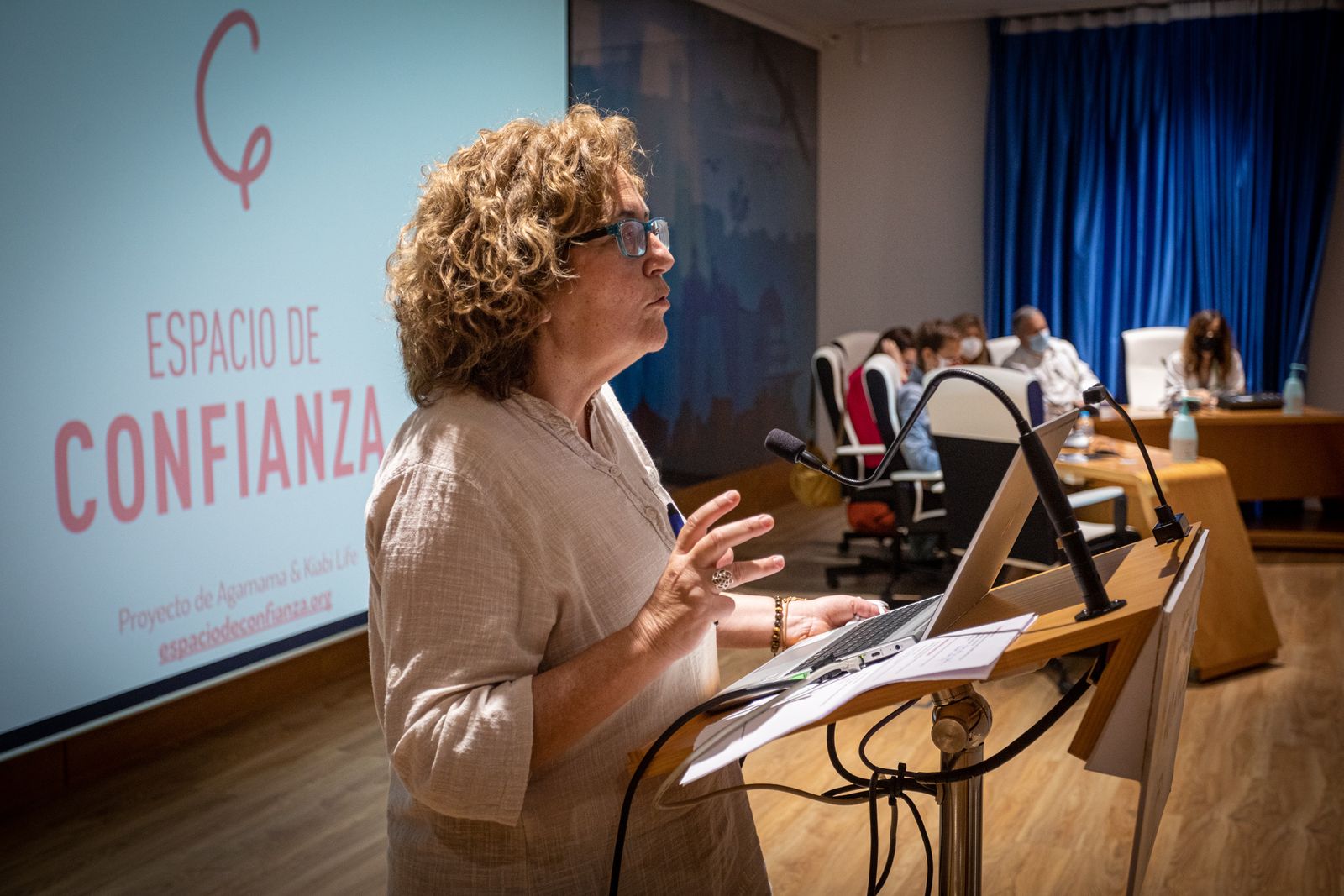 Mari Paz Ríos, psicóloga de Agamama, explica el contenido de Espacio de Confianza.