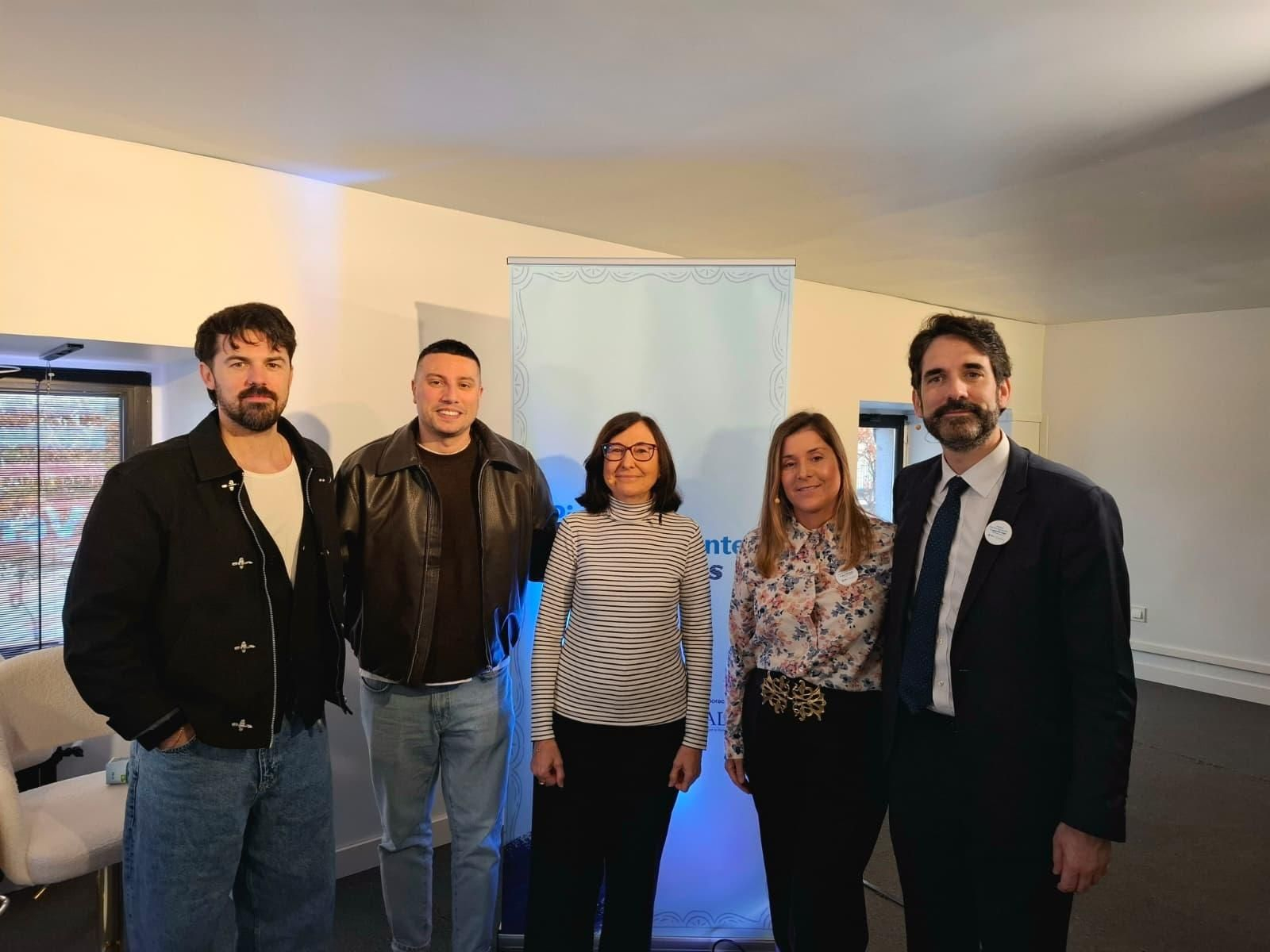 Trastornos del sueño, ansiedad y depresión son la otra cara de la dermatitis atópica grave, que afecta a 1,5 millones de adultos en España. Trastornos del sueño, ansiedad y depresión son la otra cara de la dermatitis atópica grave, que afecta a 1,5 millones de adultos en España.