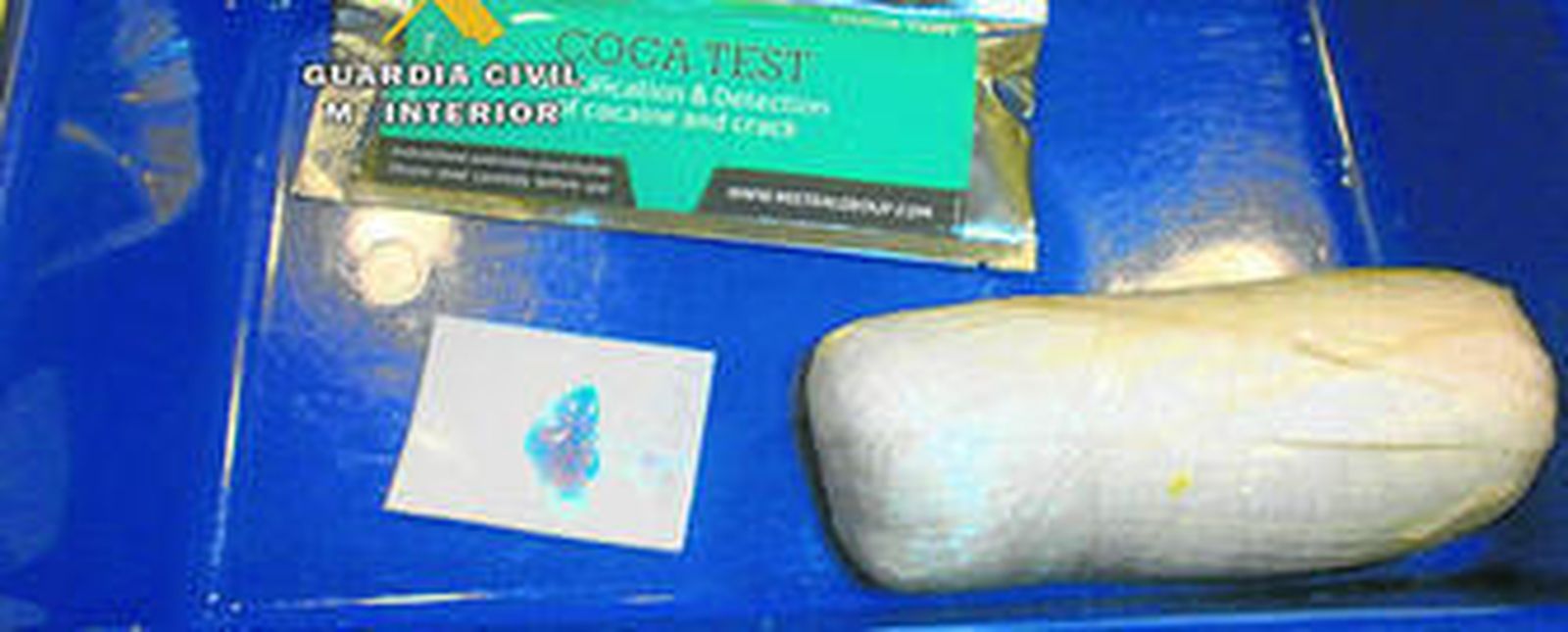 El preservativo en el que estaba oculta la droga.