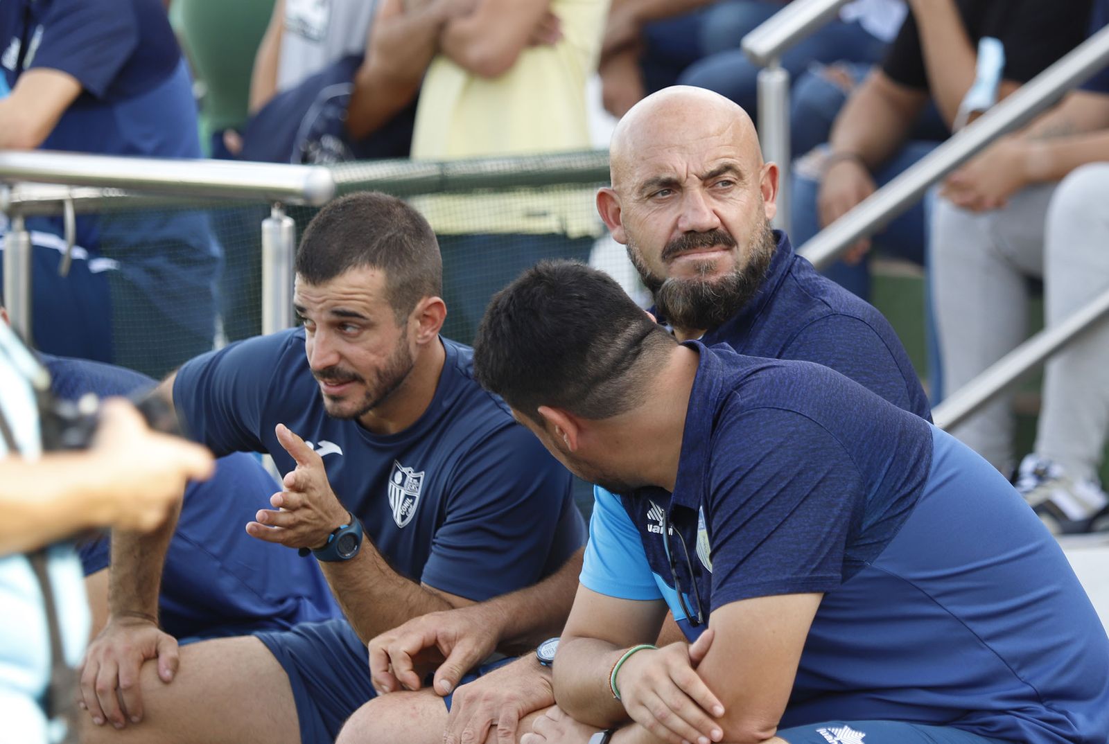 Imágenes del encuentro entre el Conil y el Recreativo de Huelva