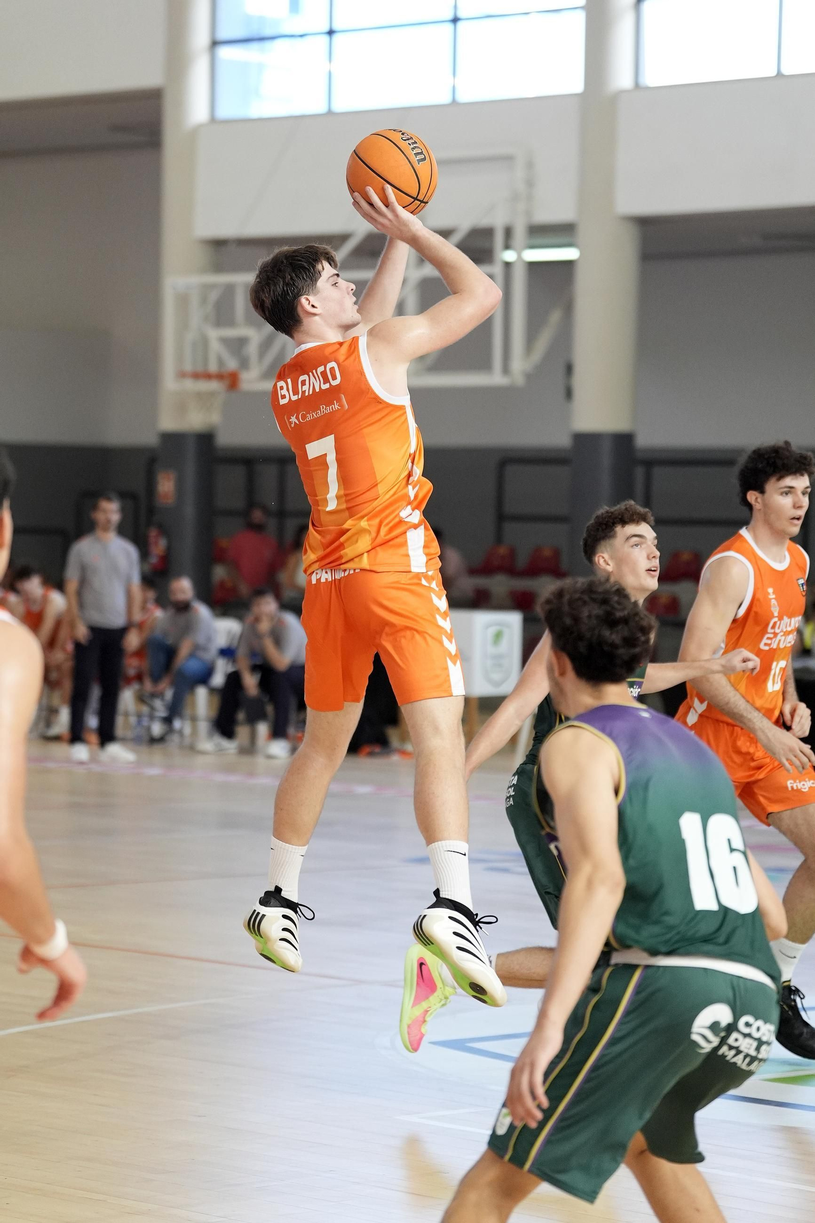 Unicaja Alhaurín de la Torre-Valencia de la Liga U22, en fotos