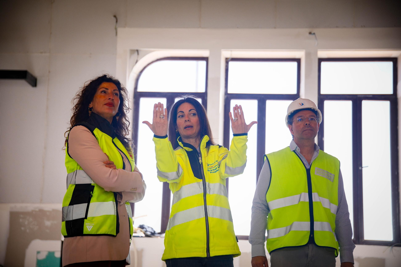 Las imágenes de la visita a la obras del Puerto de Almería