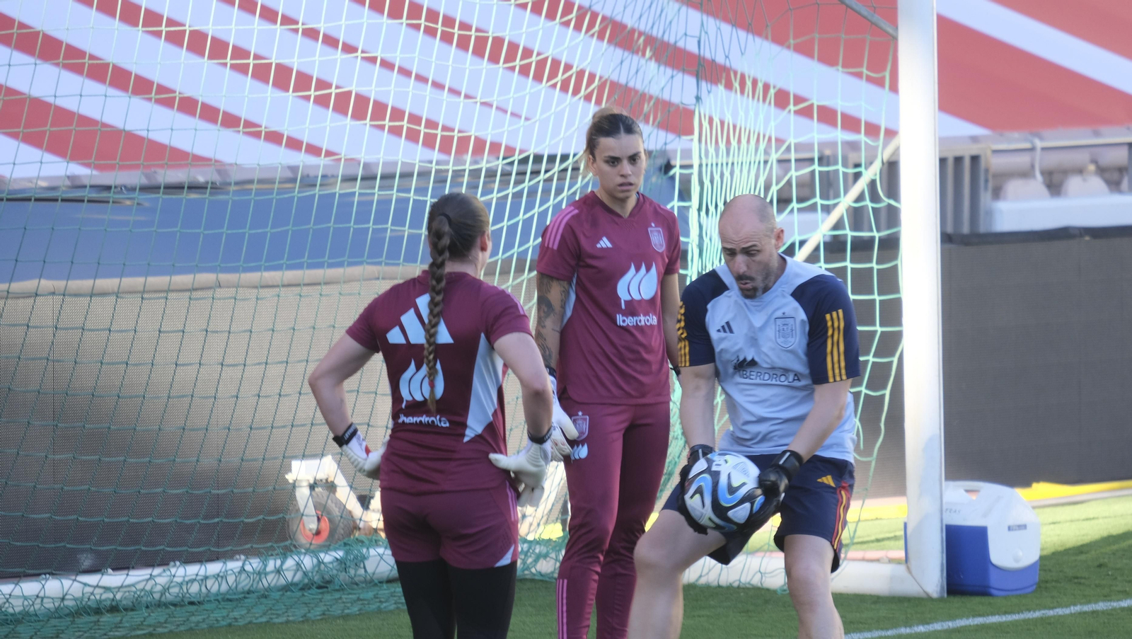 Las mejores fotografías del entrenamiento de España en El Arcángel antes de jugar ante Suiza