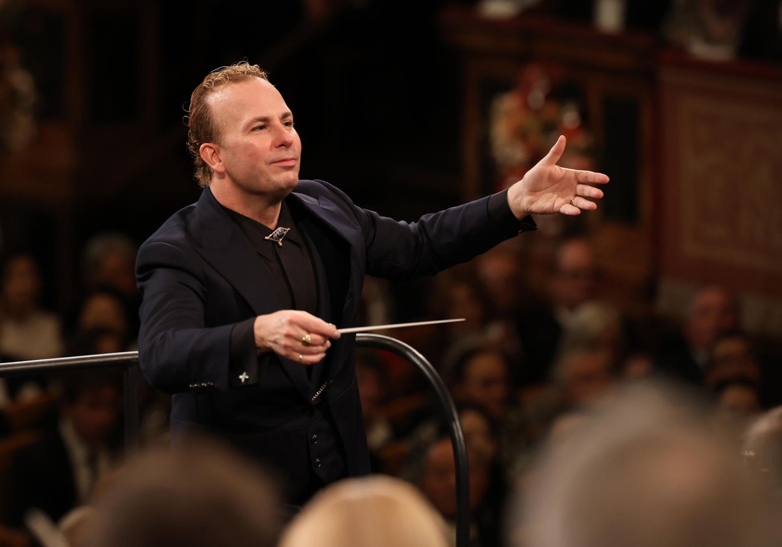 Yannick Nézet-Séguin desencorseta el Concierto de Año Nuevo.