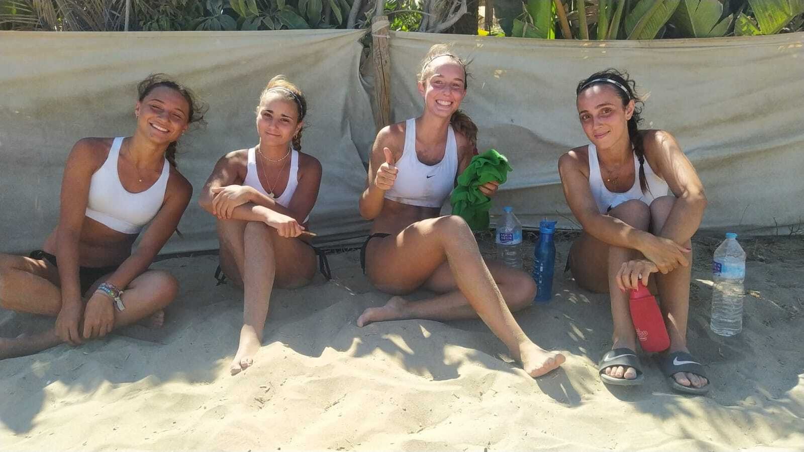 Las cuatro integrantes del Marianistas cadete femenino.