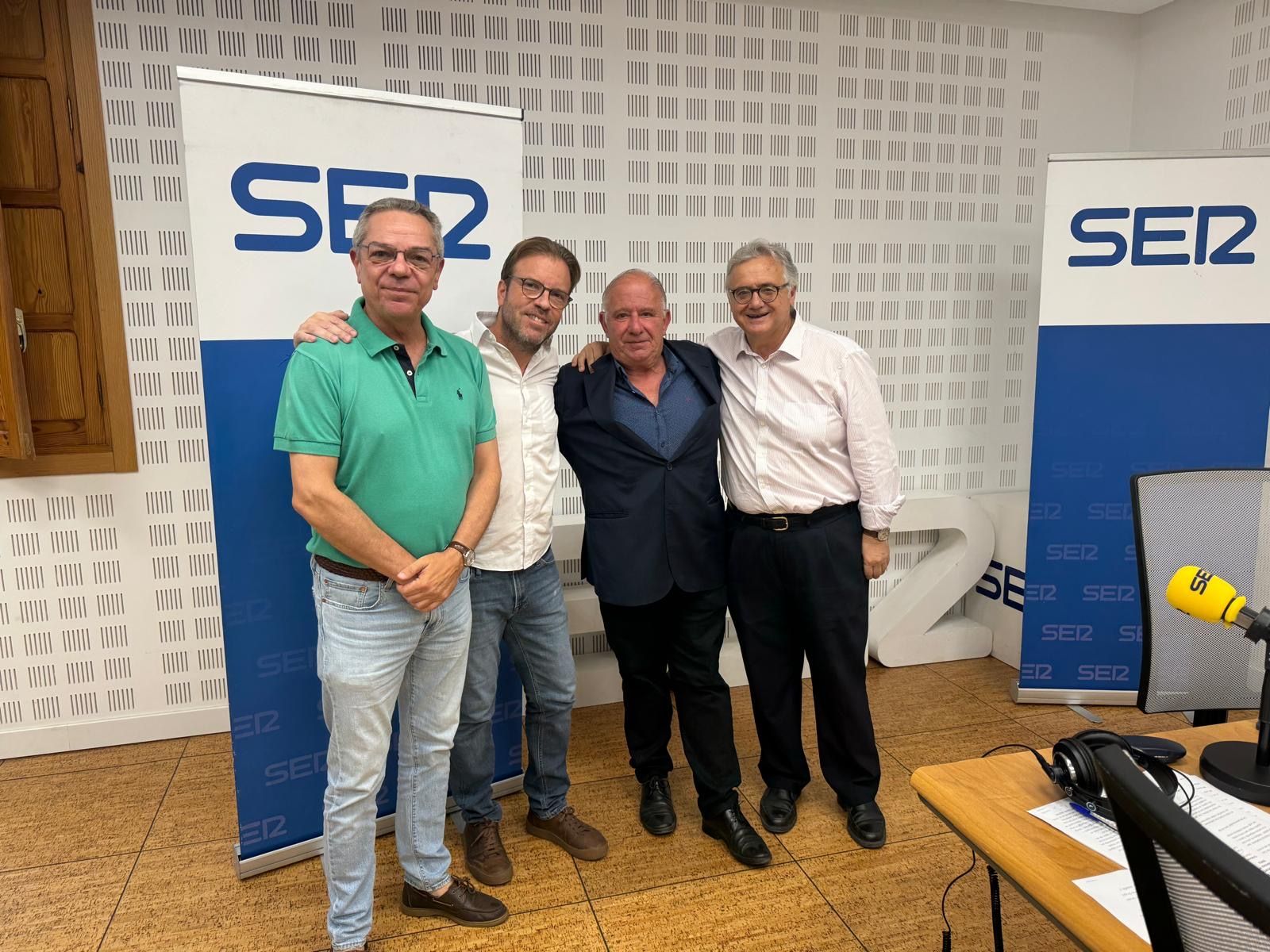 Oscar Lobato presenta su novela en Sevilla