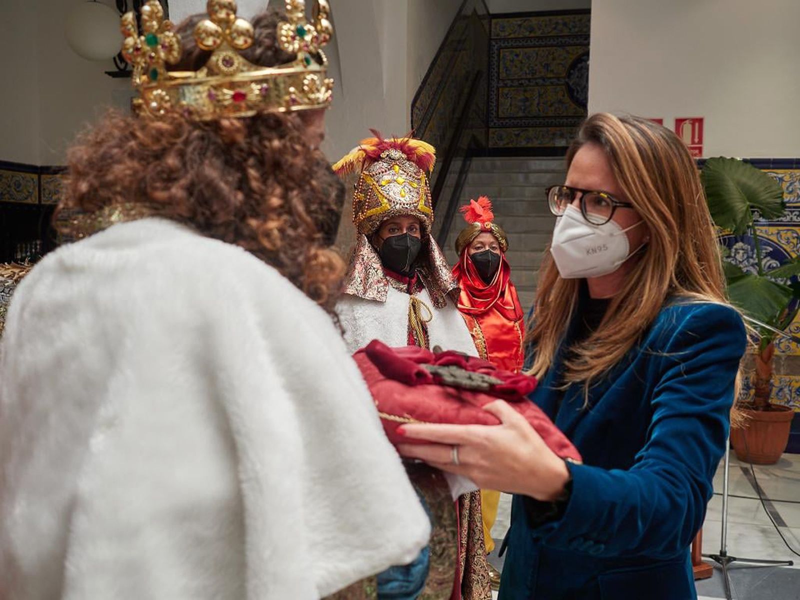 Imágenes de las cabalgatas de Reyes en Cartaya, Isla Cristina, Ayamonte y Punta Umbría