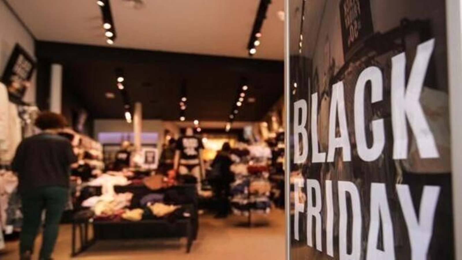 El municipio de Vera se suma al Viernes Negro con numerosas iniciativas