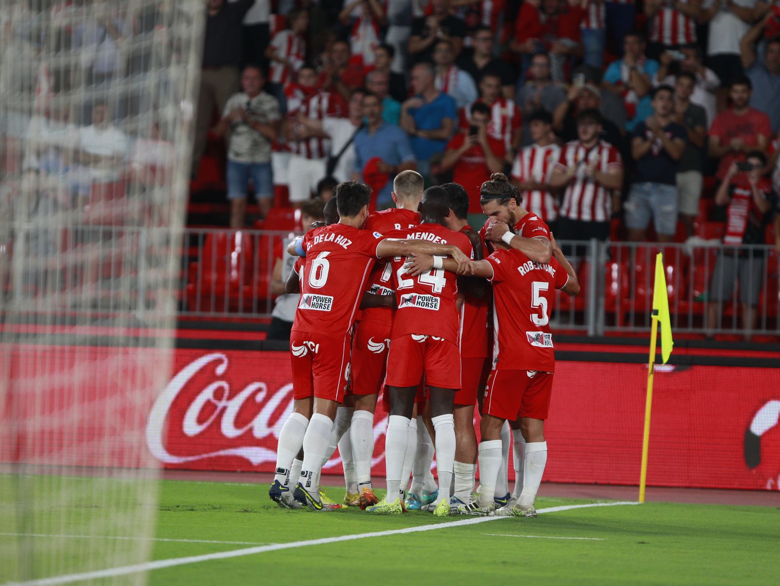Imágenes del partido de fútbol U.D. Almería-Girona F.C.