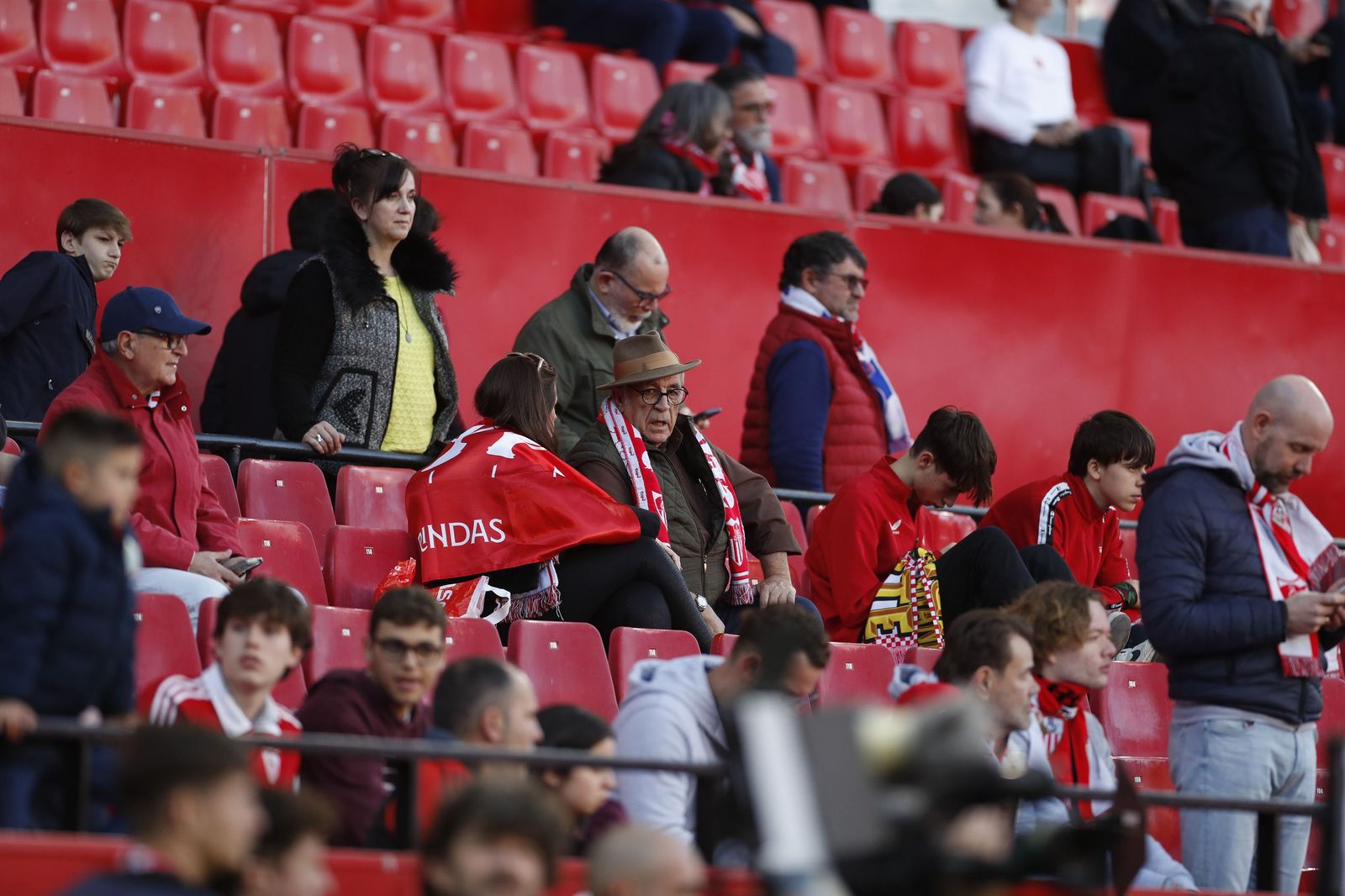 Búscate en las fotos del Sevilla FC - Alavés