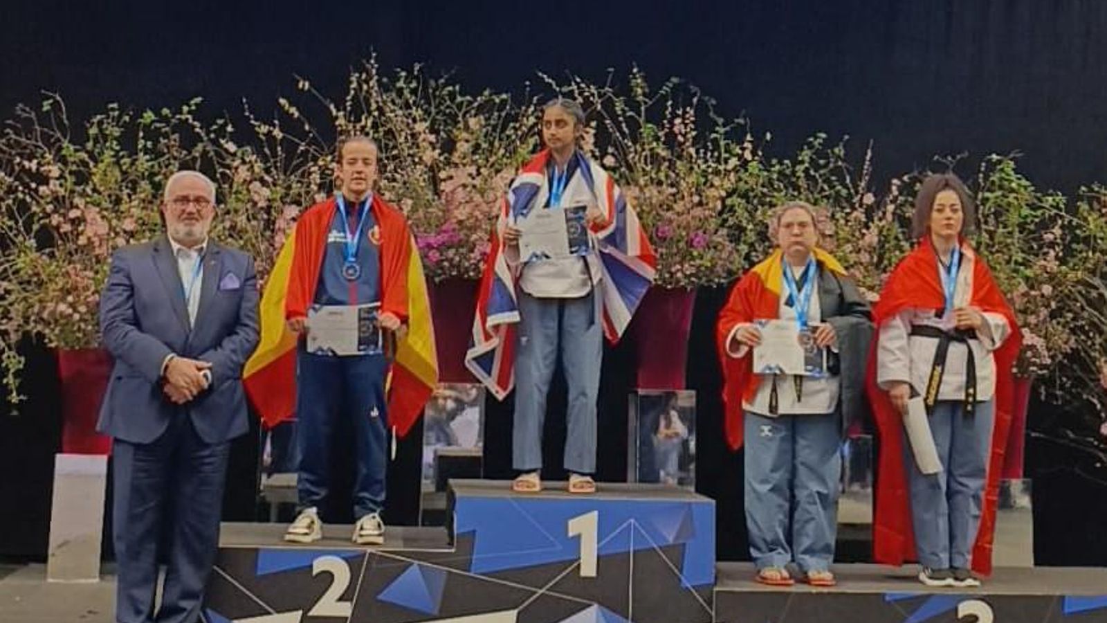 Athenea García, en el segundo cajón del podio.