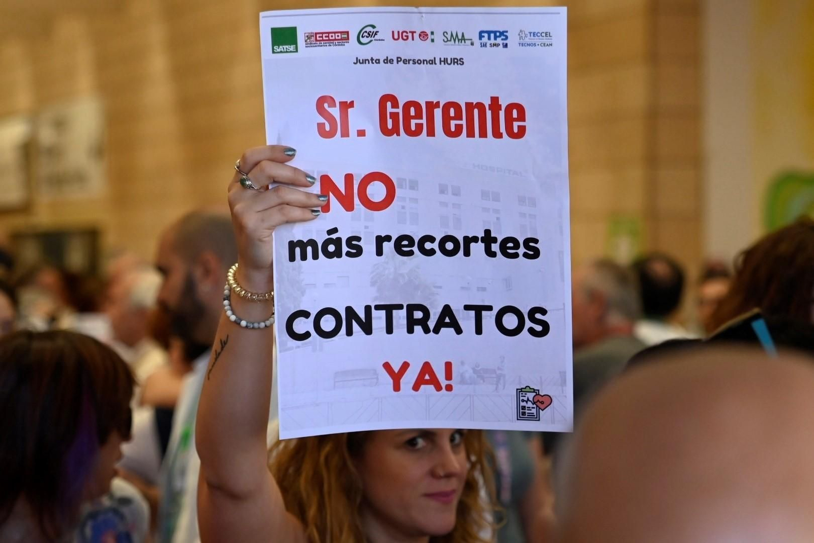 Las imágenes de la manifestación en el Hospital Reina Sofía por los recortes del SAS