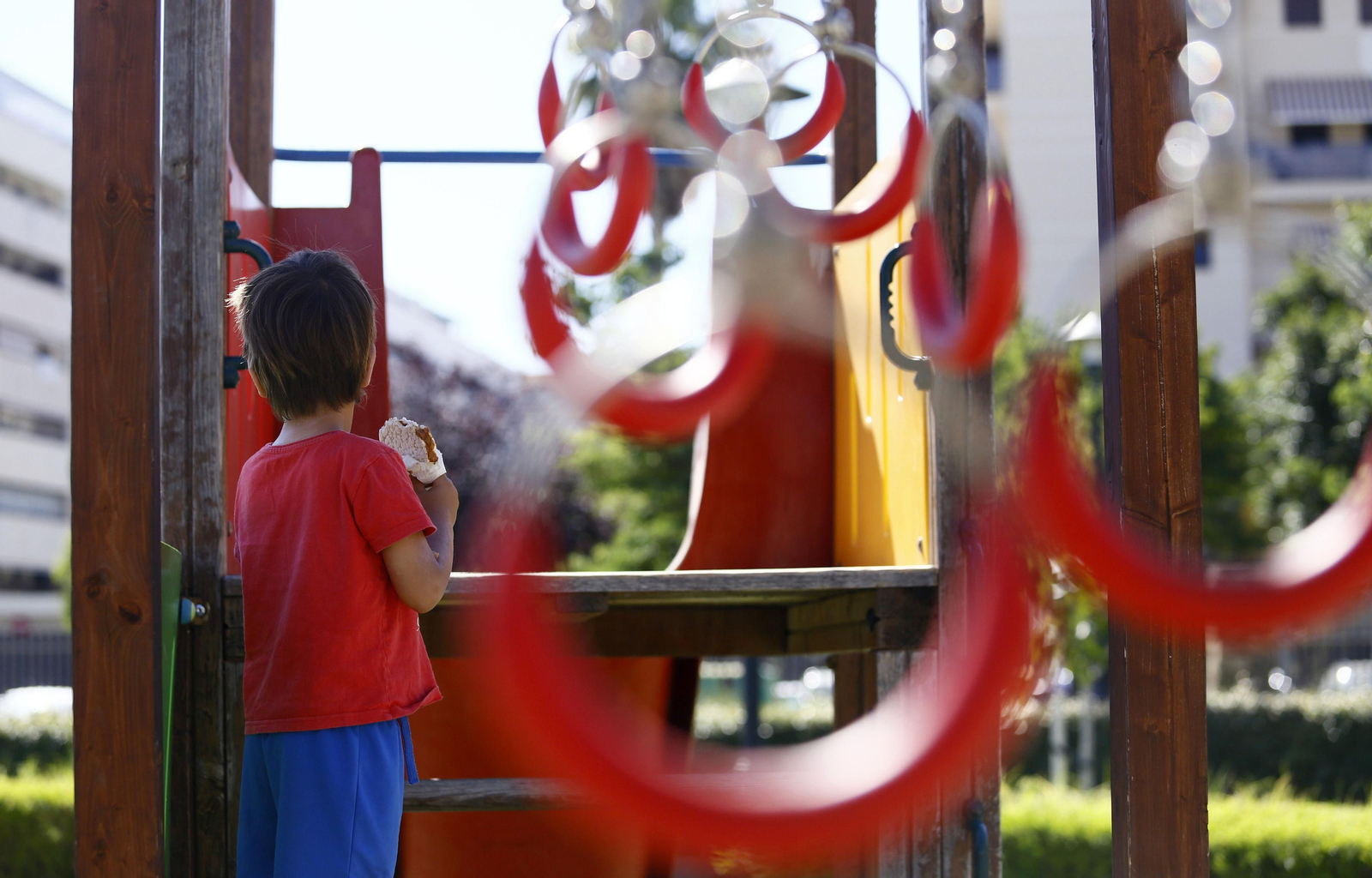 Fotos de la reapertura de los parques infantiles en Málaga.
