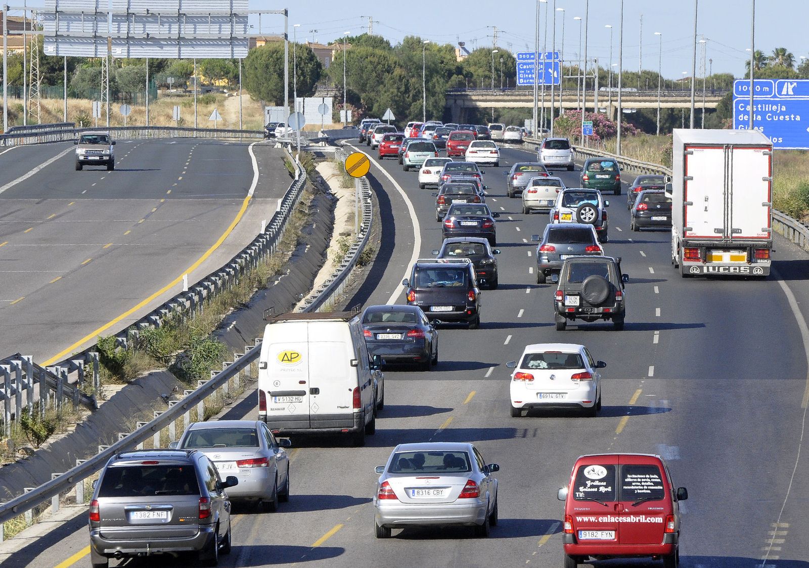 Atascos en la A-49.
