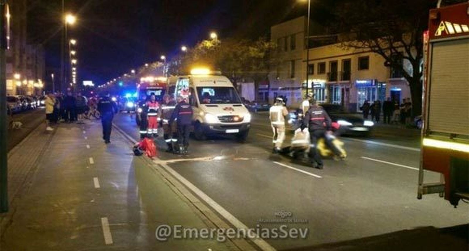 Muere un motorista tras chocar con un coche en Manuel del Valle