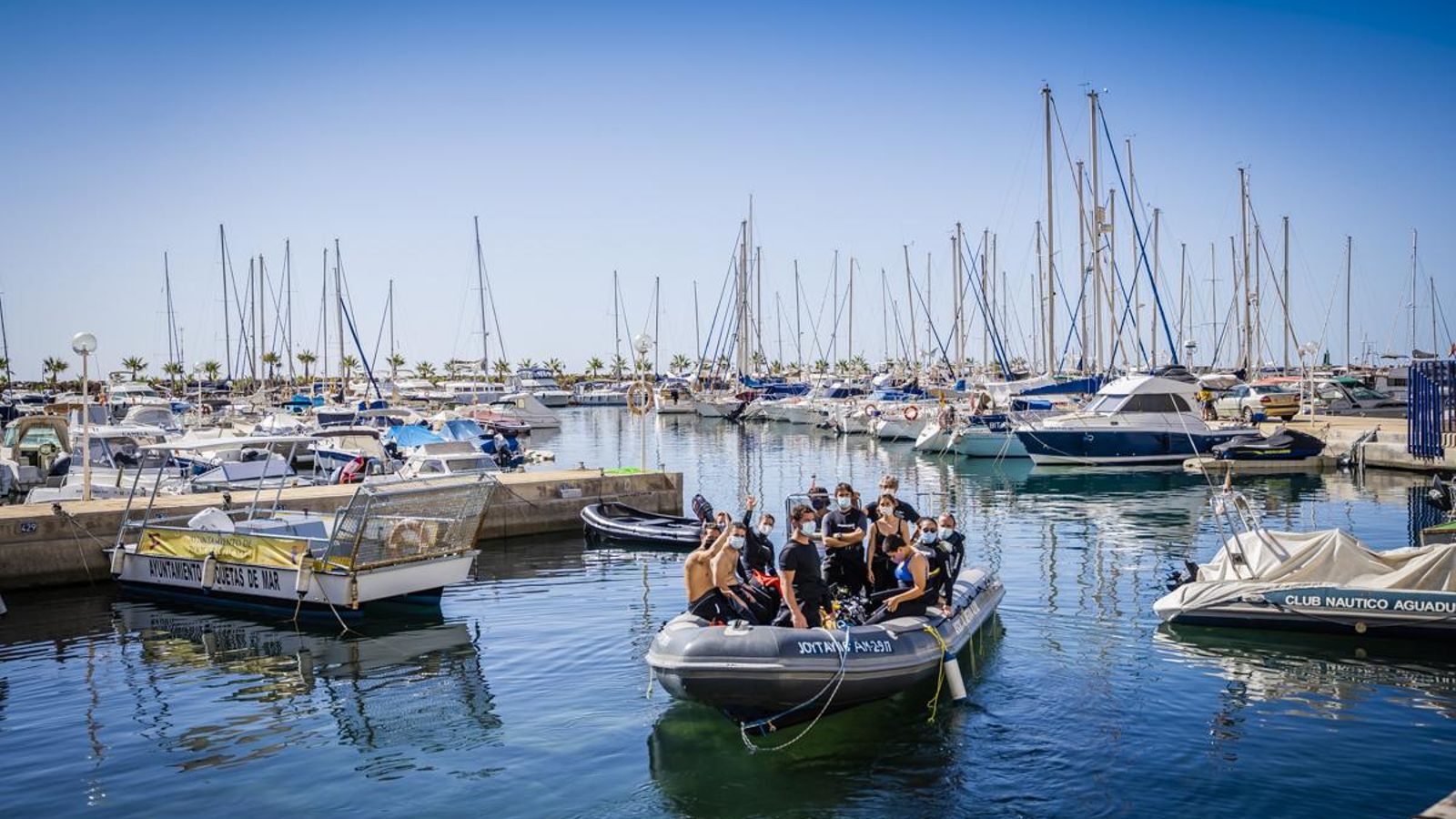 Limpieza fondos marinos.