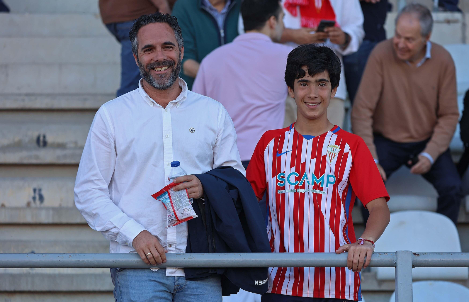 Búscate en el Nuevo Mirador durante el Algeciras - Castellón de Primera RFEF