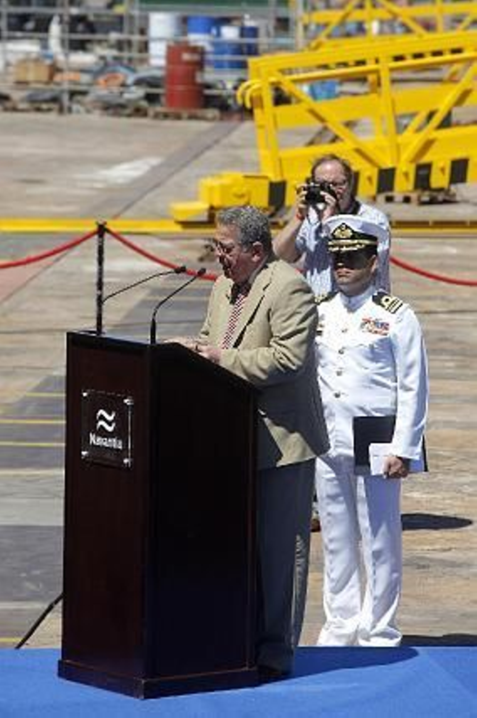 Botadura en el astillero de Puerto Real de la patrullera oceánica de vigilancia de la Zona de Exclusión Económica 'Kariña', construida por Navantia para la Armada bolivariana de Venezuela

Foto: Jesus Marin