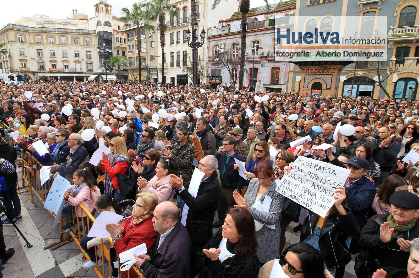Imágenes de la manifestación contra la derogación de la prisión permanente revisable celebrada en Huelva