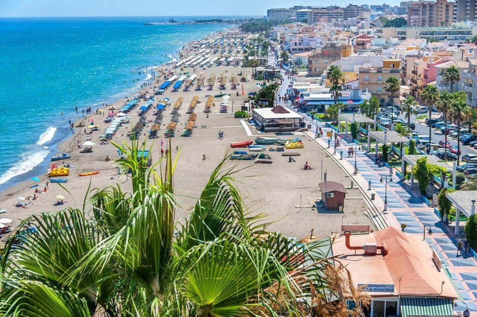 La playa de La Carihuela, localizada en Torremolinos.