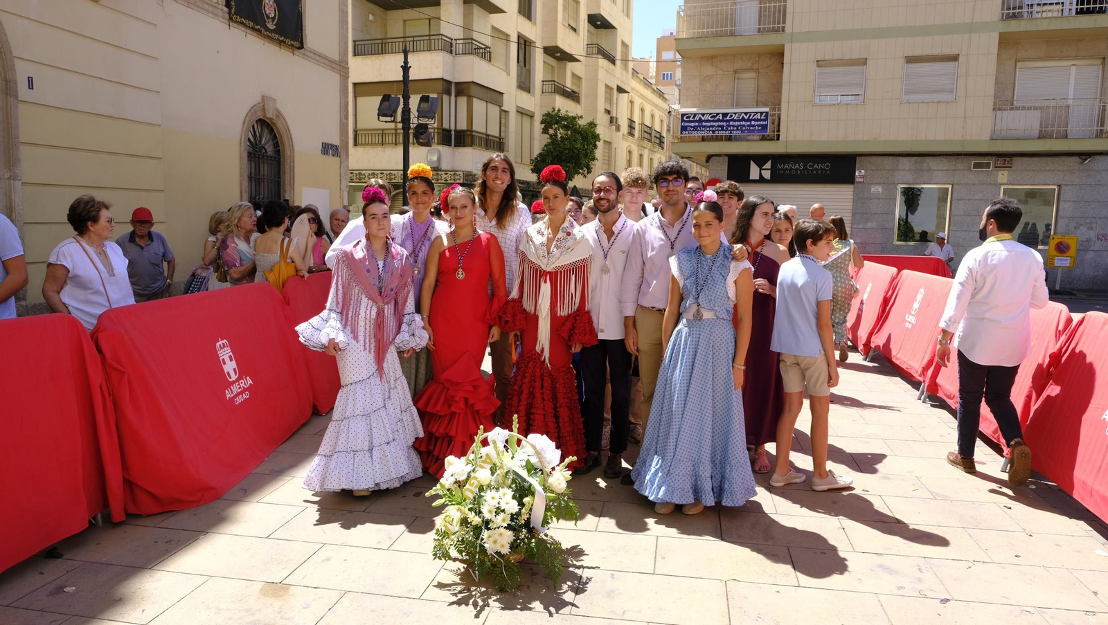 La ofrenda floral a la Virgen del Mar en la Feria de Almería 2025, en imágenes